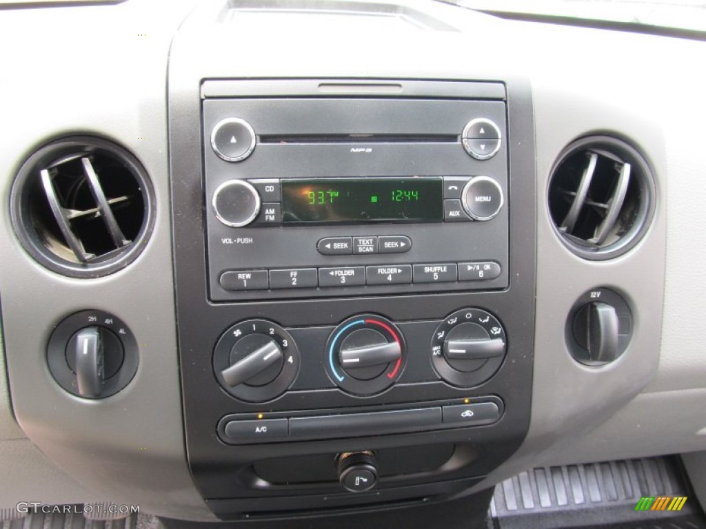 2008 Ford F150 XL Regular Cab 4x4 Controls Photo #50804763