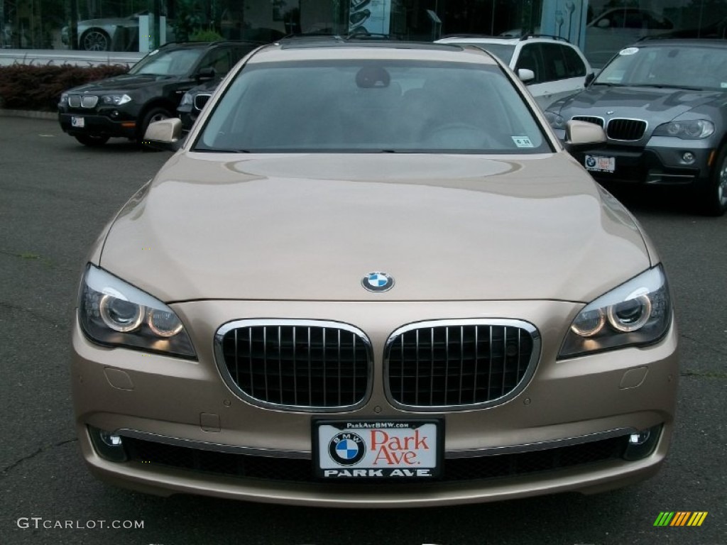 2011 7 Series 750Li xDrive Sedan - Milano Beige Metallic / Black photo #2