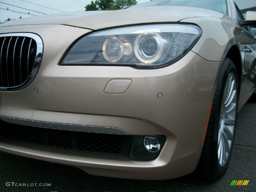 2011 7 Series 750Li xDrive Sedan - Milano Beige Metallic / Black photo #30