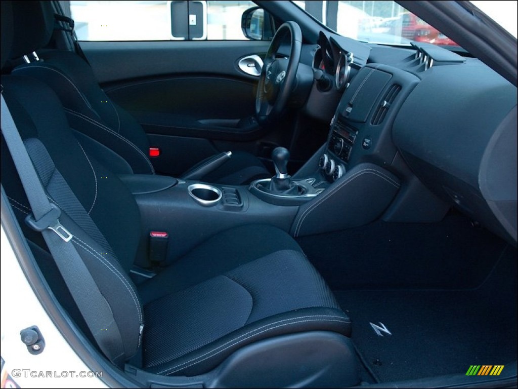 Black Cloth Interior 2009 Nissan 370Z Sport Coupe Photo #50807823