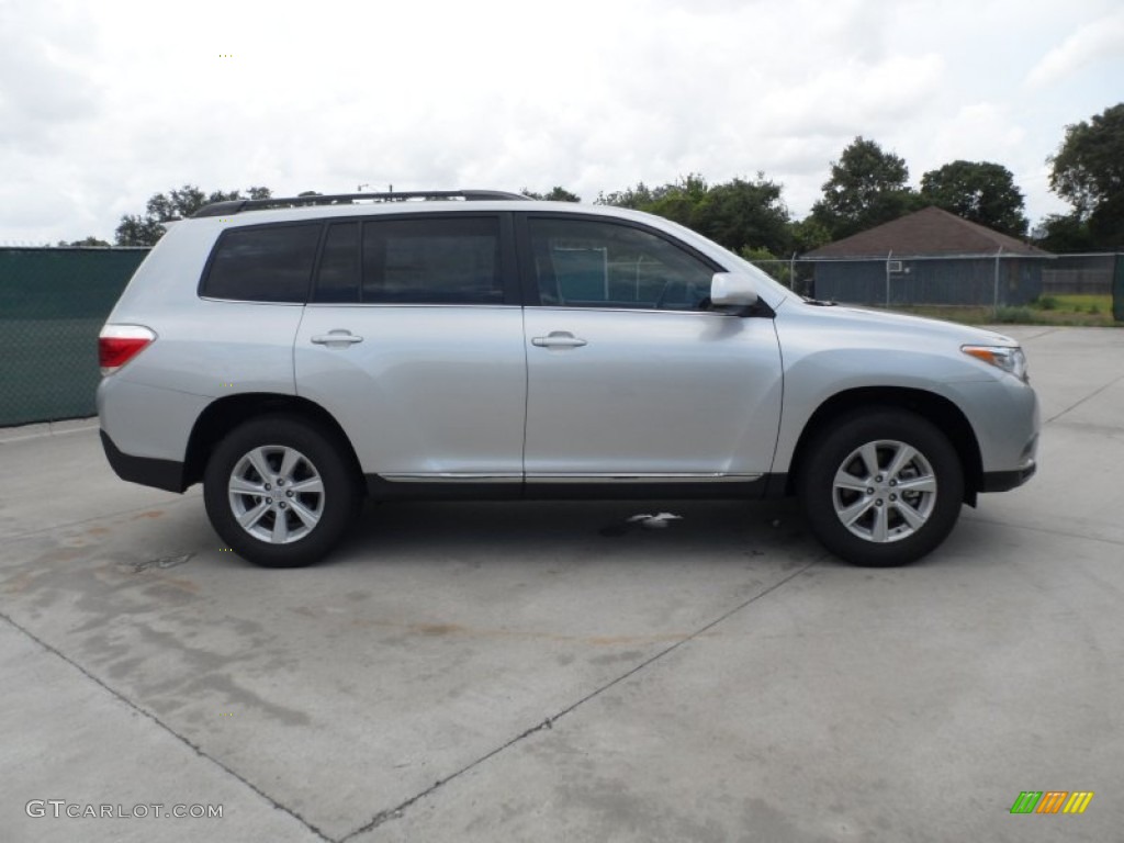 Classic Silver Metallic 2011 Toyota Highlander Standard Highlander Model Exterior Photo #50809119