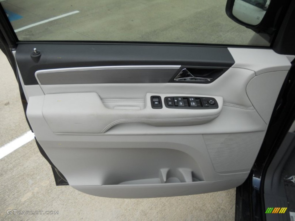 2011 Volkswagen Routan SEL Aero Gray Door Panel Photo #50810739