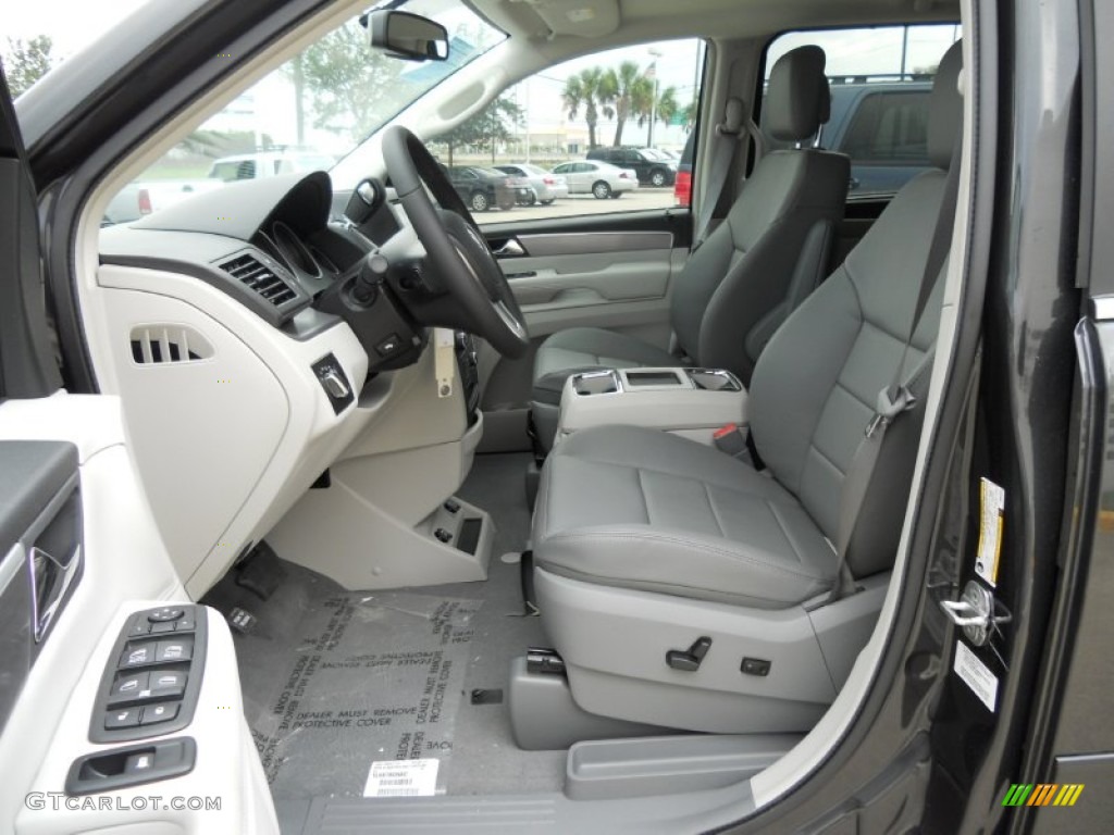 Aero Gray Interior 2011 Volkswagen Routan SEL Photo #50810754