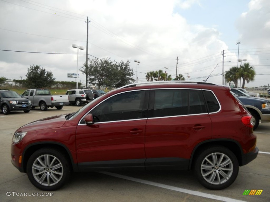 2011 Tiguan SEL - Wild Cherry Metallic / Charcoal photo #4