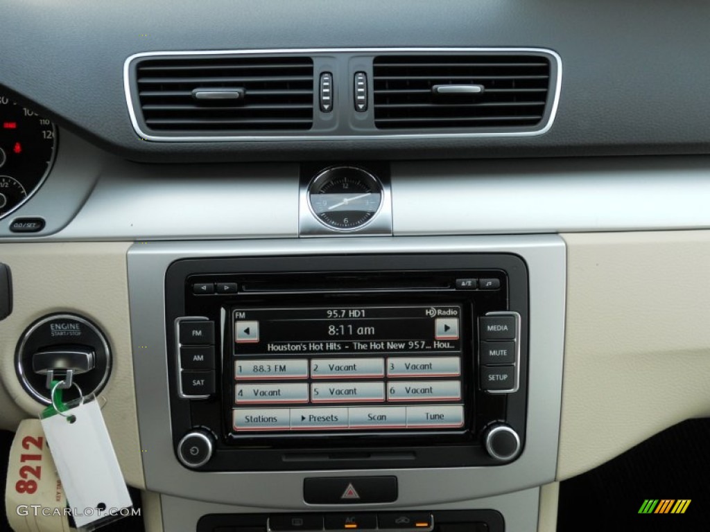 2012 Volkswagen CC Sport Controls Photo #50812278