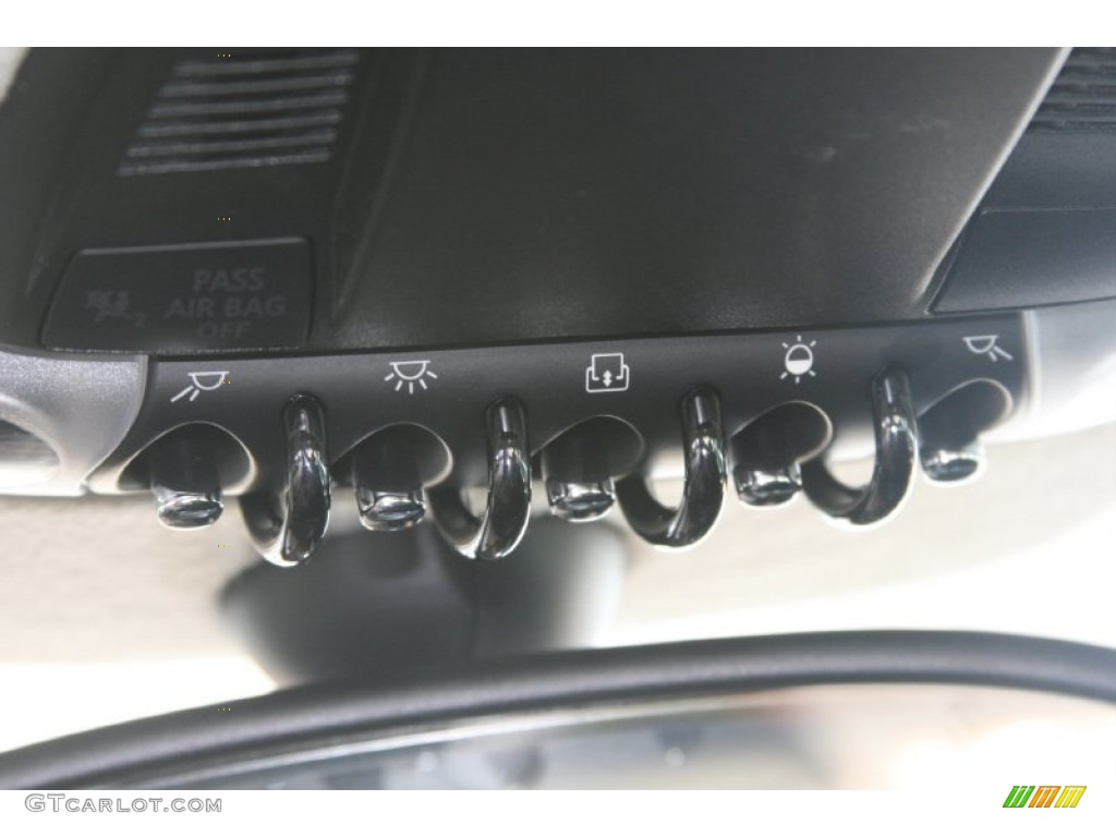 2011 Cooper S Hardtop - Laser Blue Metallic / Carbon Black photo #17