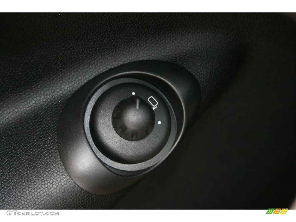 2011 Mini Cooper S Countryman All4 AWD Controls Photo #50814972