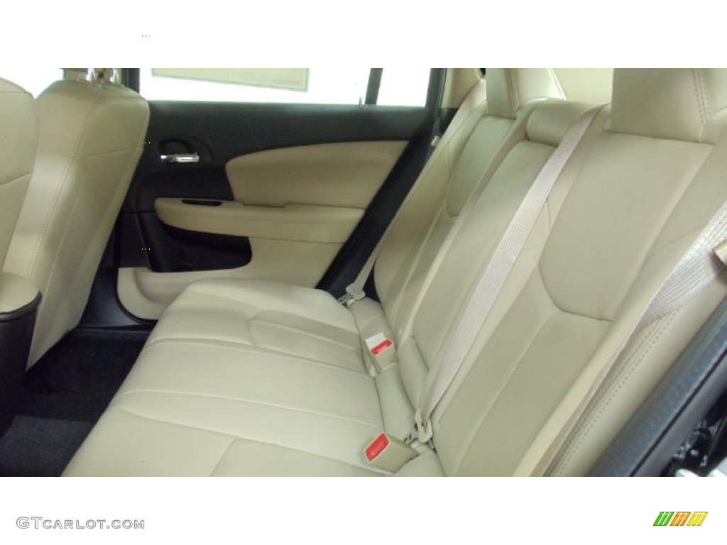 Black/Light Frost Beige Interior 2011 Chrysler 200 Limited Photo #50815047