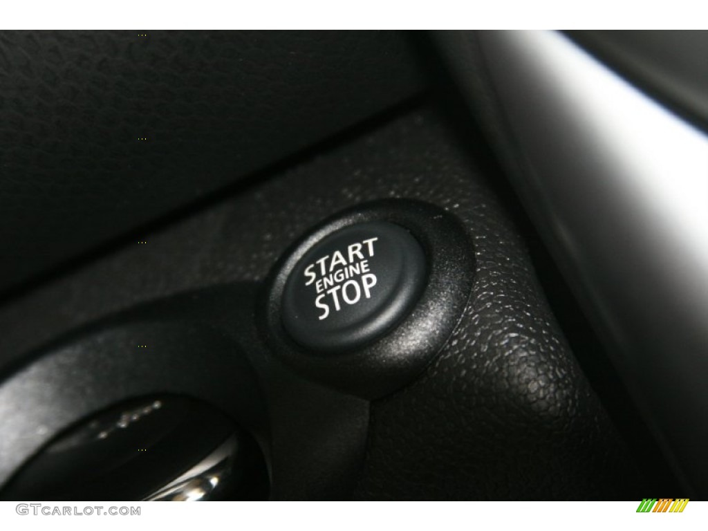 2011 Mini Cooper S Countryman All4 AWD Controls Photo #50815119