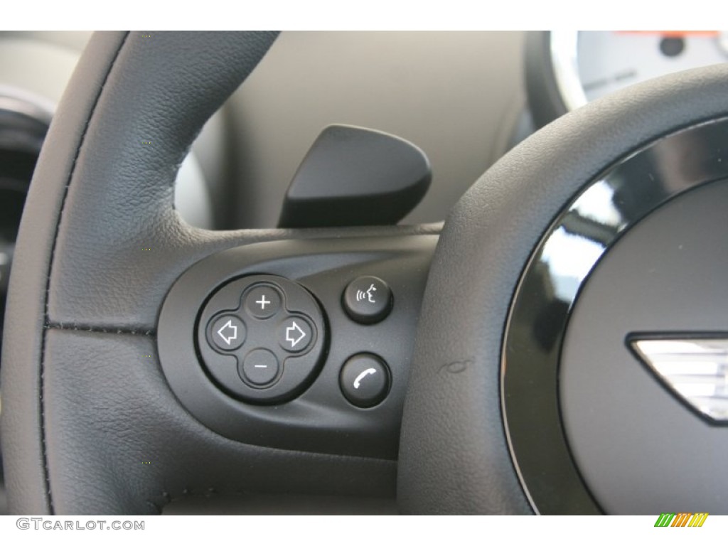 2011 Mini Cooper S Countryman All4 AWD Controls Photo #50815158