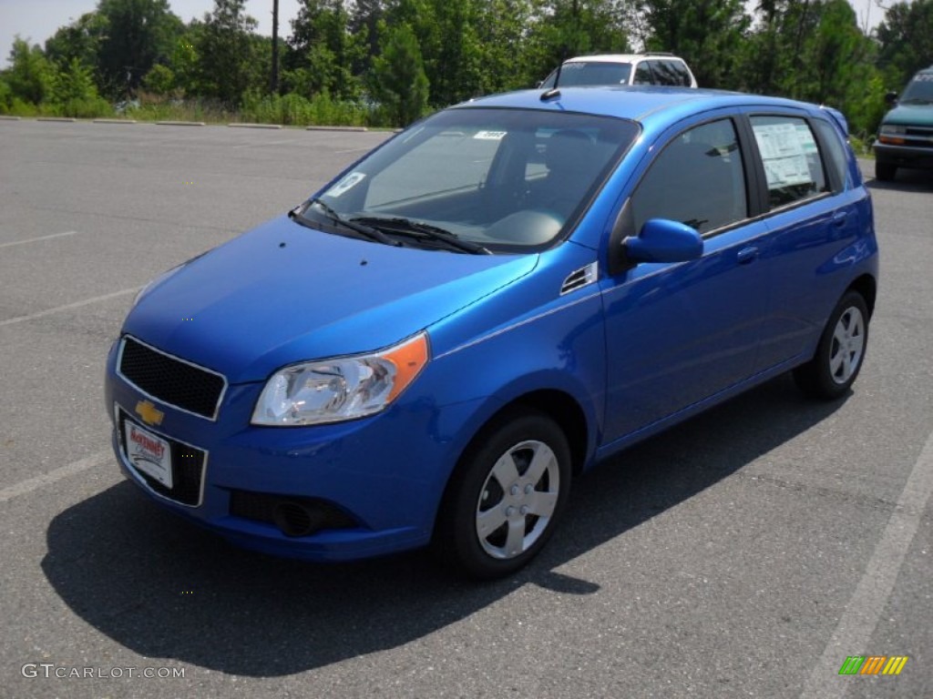 2011 Aveo Aveo5 LT - Bright Blue / Charcoal photo #1