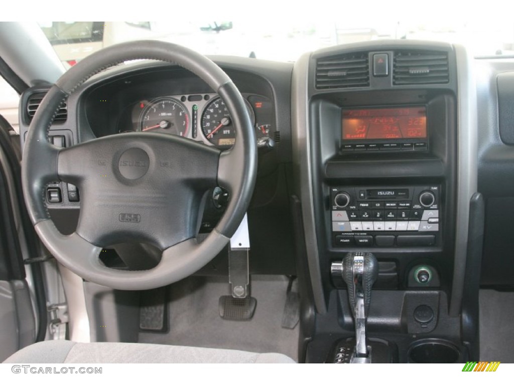 2003 Isuzu Axiom S 2WD Gray Dashboard Photo #50817771