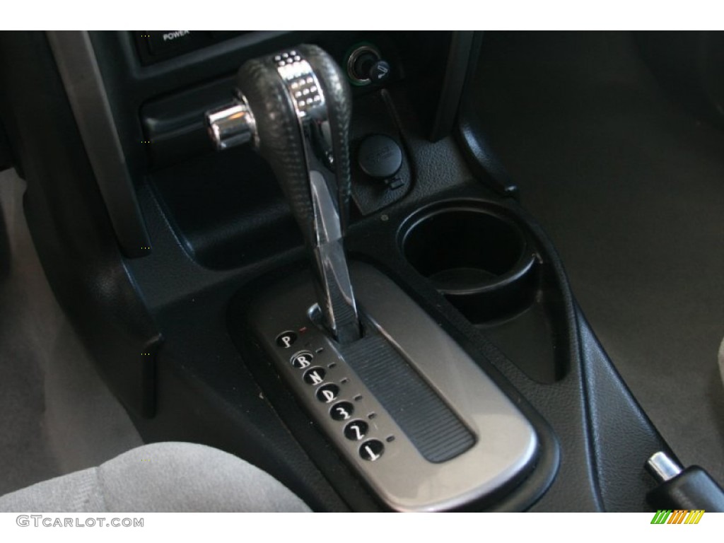 2003 Isuzu Axiom S 2WD Transmission Photos