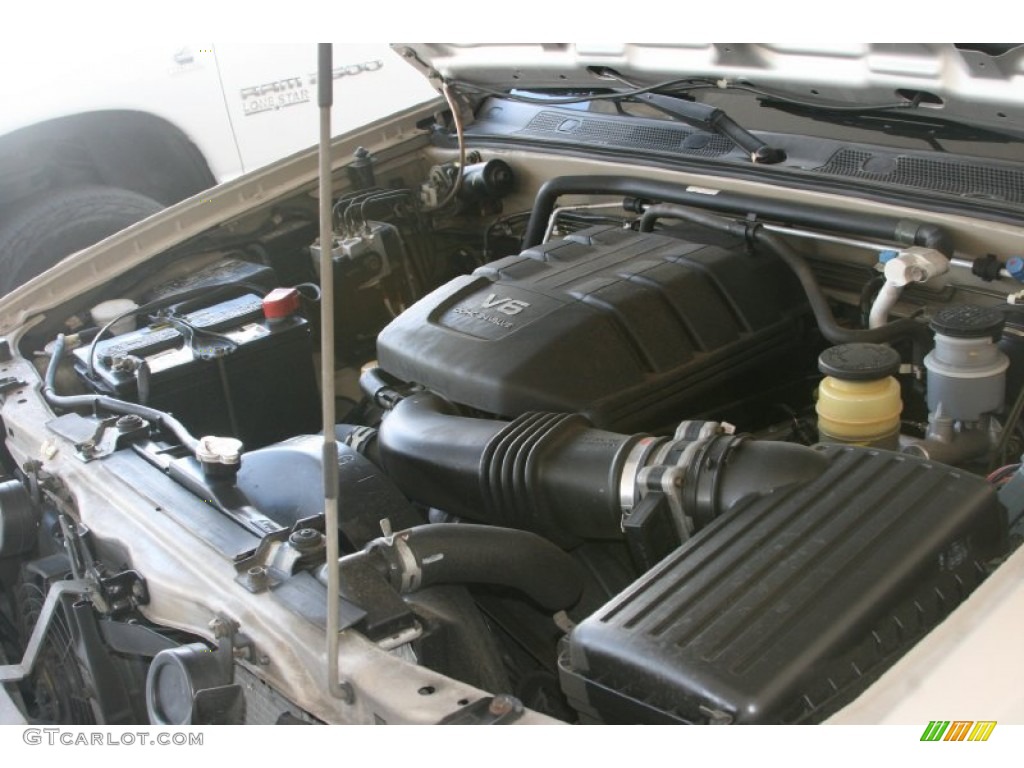 2003 Isuzu Axiom S 2WD Engine Photos