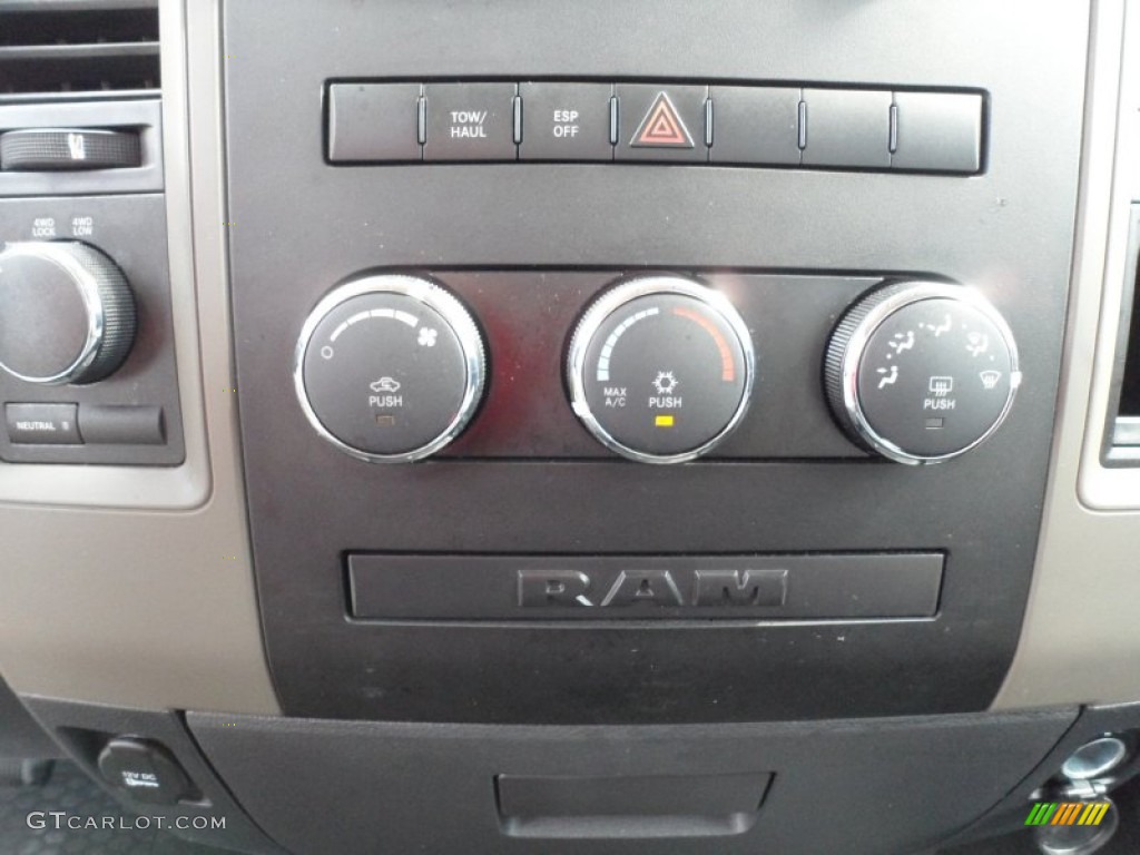2009 Ram 1500 ST Quad Cab 4x4 - Austin Tan Pearl / Dark Slate/Medium Graystone photo #45