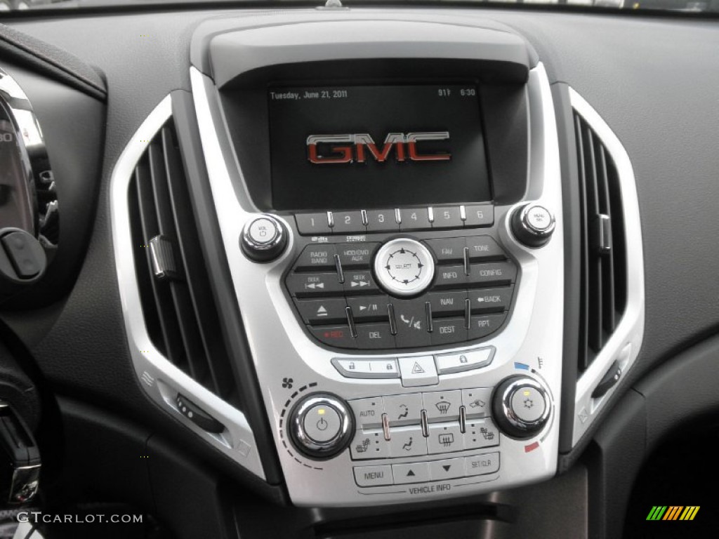 2011 GMC Terrain SLT AWD Controls Photo #50820546