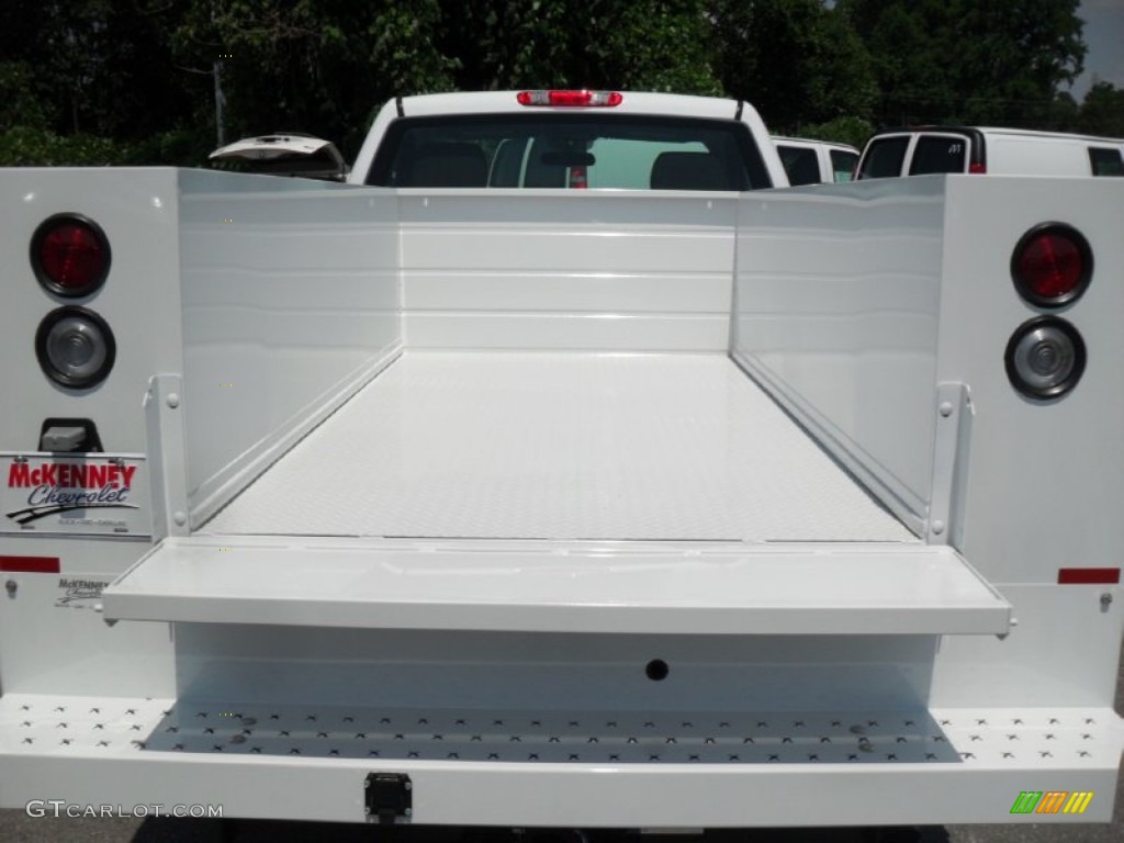 2011 Chevrolet Silverado 2500HD Regular Cab Chassis Trunk Photos