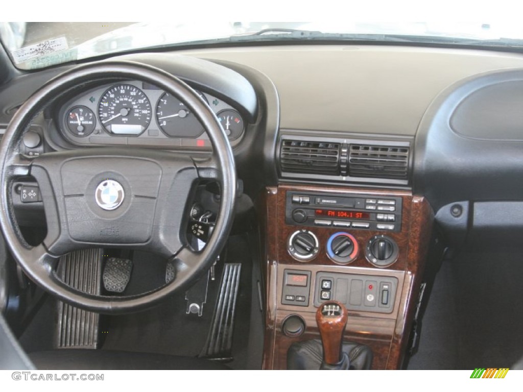 1997 BMW Z3 2.8 Roadster Black Dashboard Photo #50822784