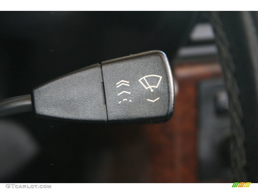 1997 BMW Z3 2.8 Roadster Controls Photo #50823027