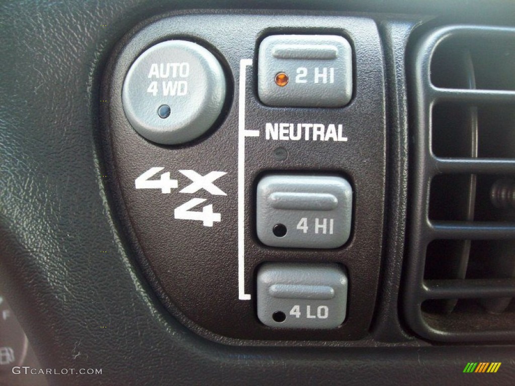 1999 GMC Jimmy SLT 4x4 Controls Photo #50825040