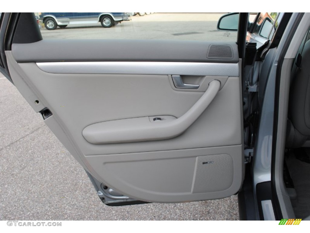 2006 Audi A4 2.0T quattro Avant Platinum Door Panel Photo #50826825