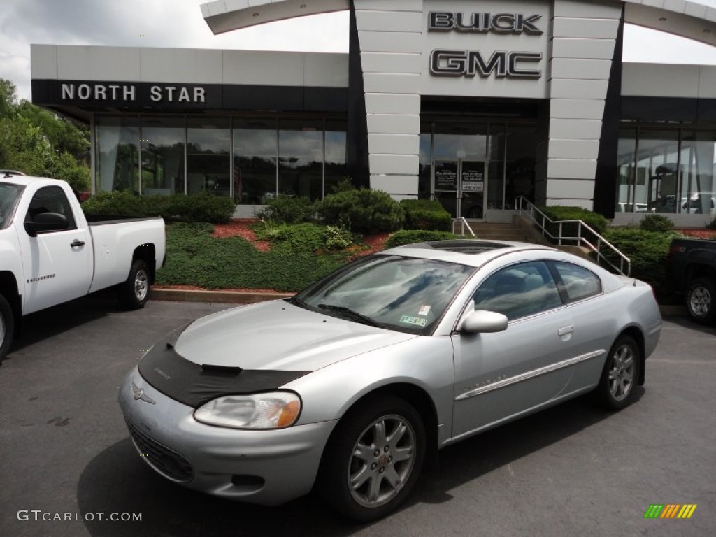 2001 Sebring LXi Coupe - Ice Silver Pearlcoat / Black/Light Gray photo #1