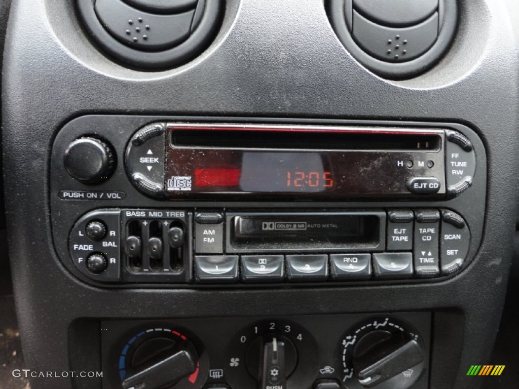 2001 Chrysler Sebring LXi Coupe Controls Photo #50828937