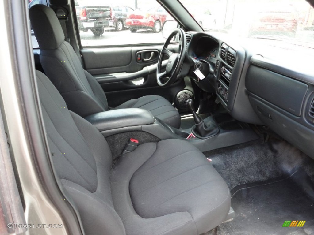 Medium Gray Interior 2003 GMC Sonoma SL Extended Cab 4x4 Photo #50829540