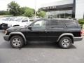 2001 Super Black Nissan Pathfinder SE 4x4  photo #3