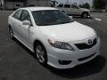 Super White - Camry SE Photo No. 5