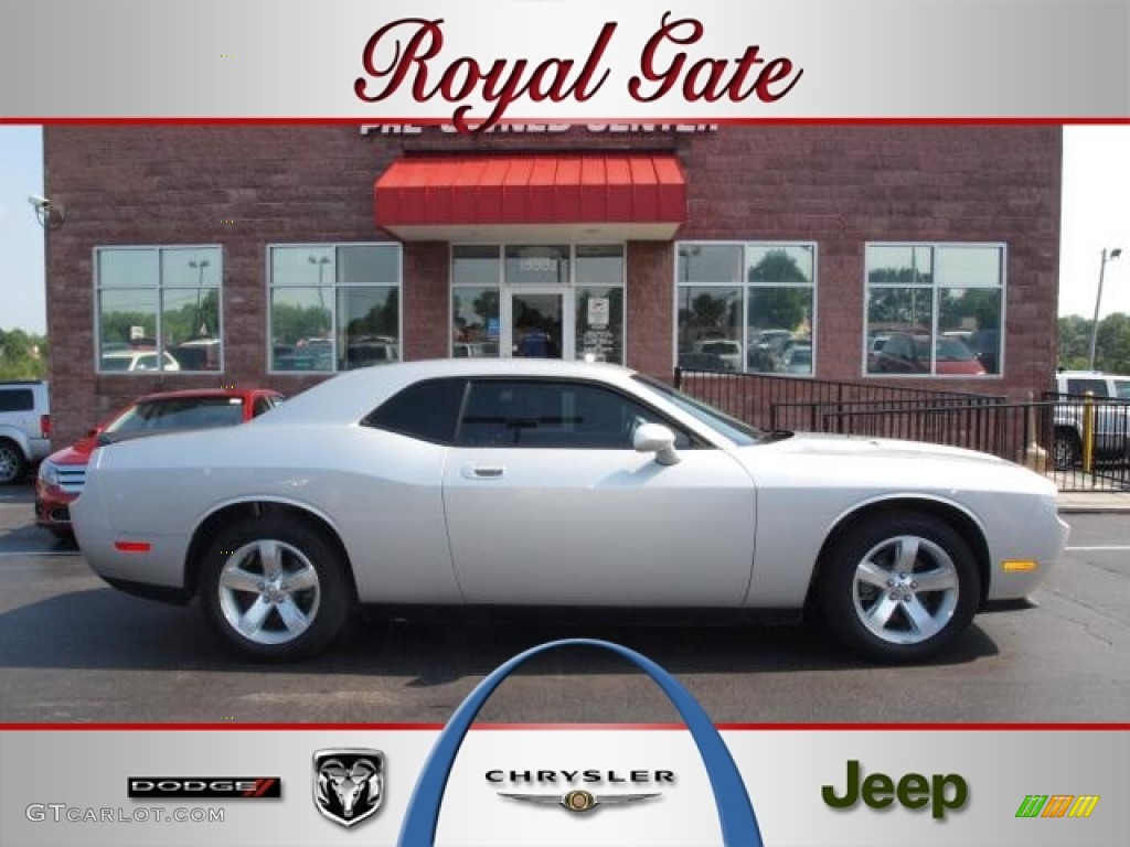 2009 Challenger SE - Bright Silver Metallic / Dark Slate Gray photo #1