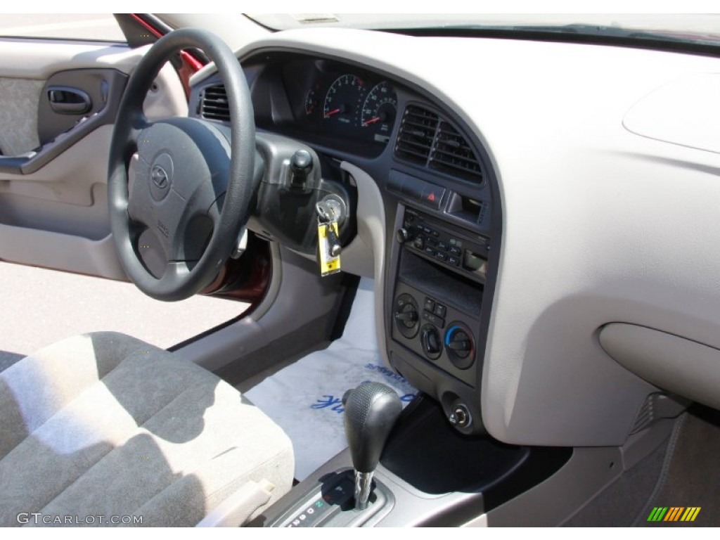 2002 Elantra GLS Sedan - Chianti Red / Beige photo #13