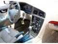 2004 Nautic Blue Metallic Volvo V70 2.4  photo #14