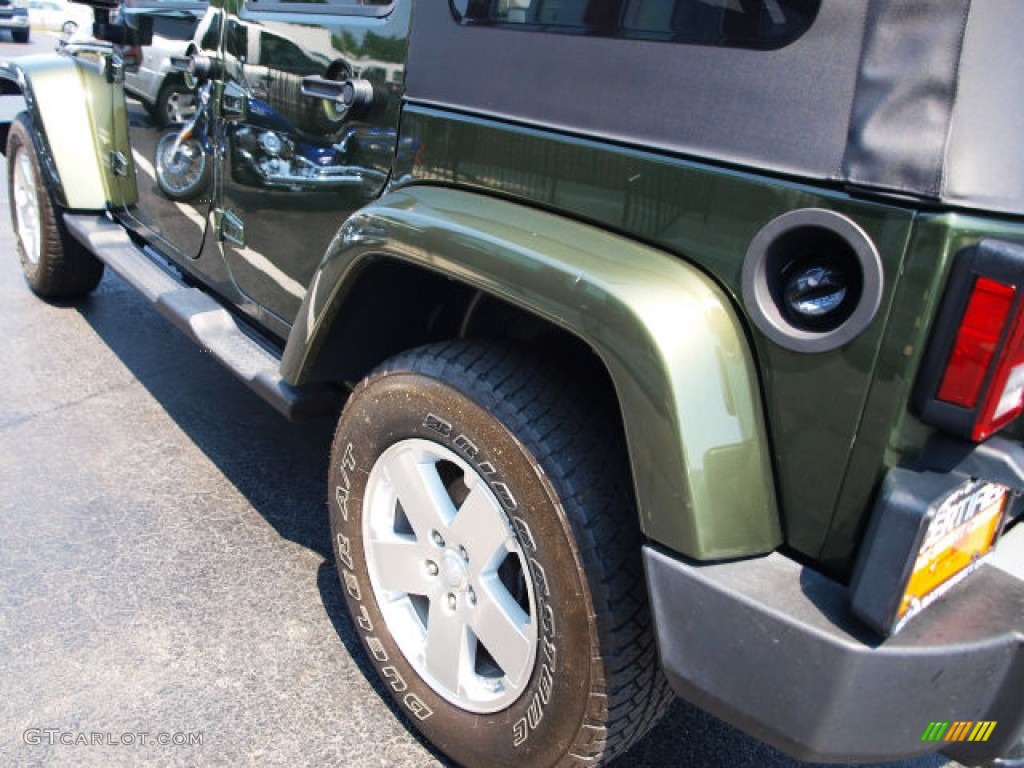 2009 Wrangler Unlimited Sahara 4x4 - Jeep Green Metallic / Dark Slate Gray/Medium Slate Gray photo #4