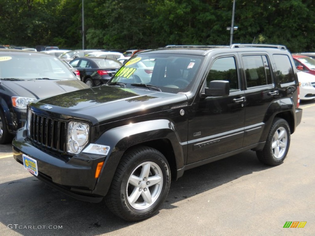 Brilliant Black Crystal Pearl Jeep Liberty