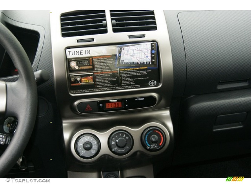 2011 Scion xD Standard xD Model Controls Photo #50835474