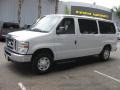 2008 Oxford White Ford E Series Van E150 Passenger  photo #3