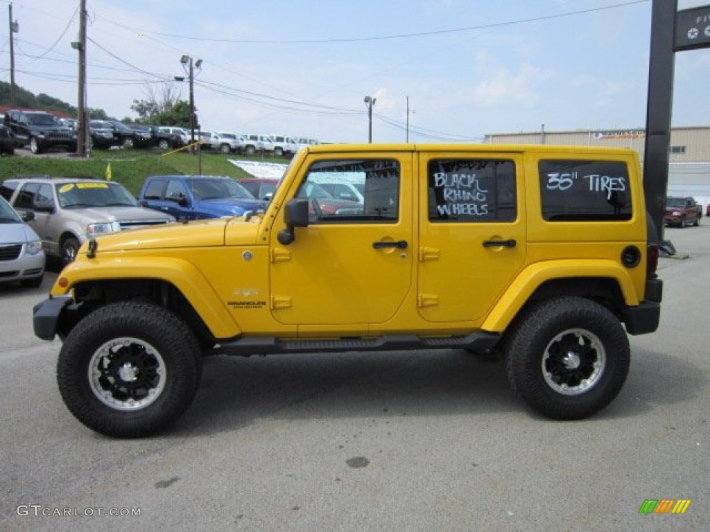 2011 Wrangler Unlimited Sahara 4x4 - Detonator Yellow / Black photo #2