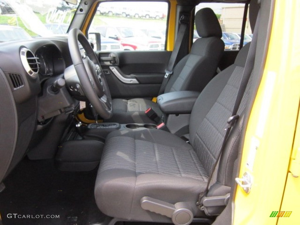 2011 Wrangler Unlimited Sahara 4x4 - Detonator Yellow / Black photo #10