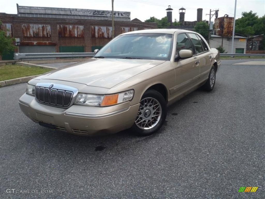 1999 Grand Marquis GS - Harvest Gold Metallic / Medium Parchment photo #1