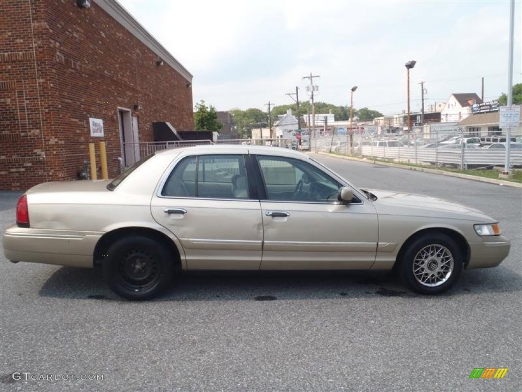 1999 Grand Marquis GS - Harvest Gold Metallic / Medium Parchment photo #14