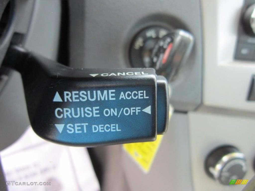 2008 Chrysler Sebring Touring Convertible Controls Photo #50838312