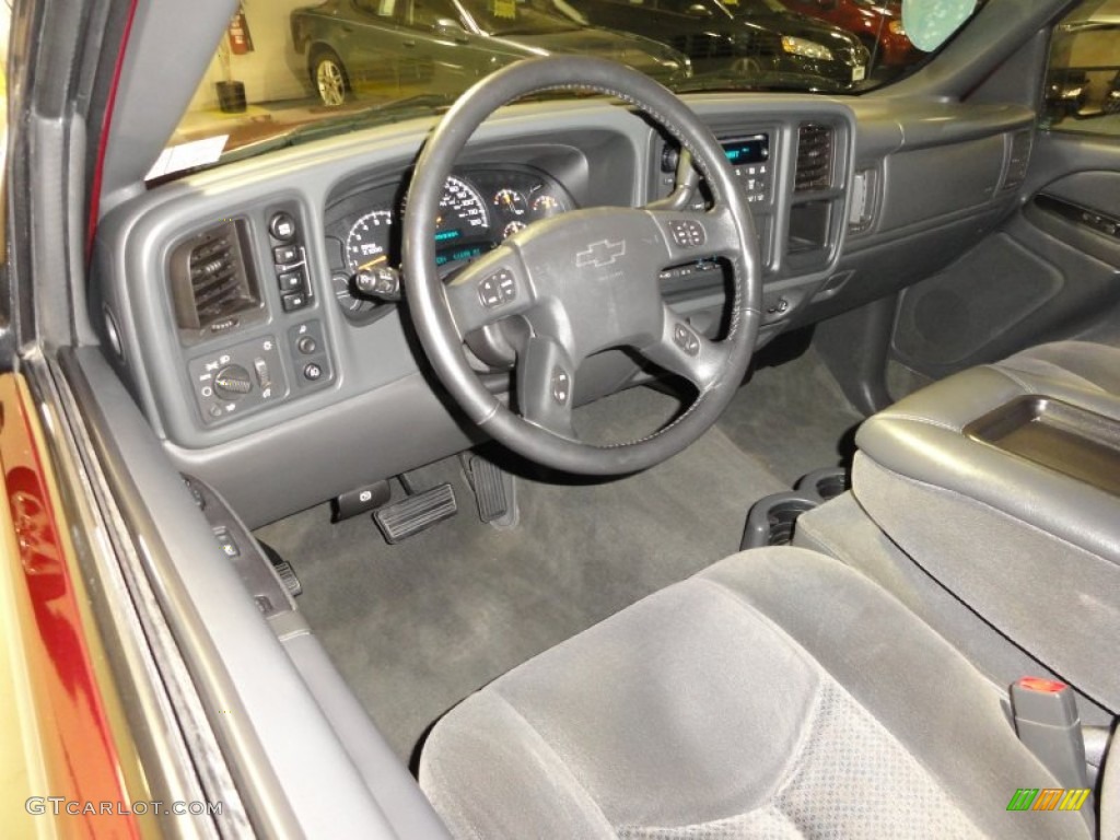 Dark Charcoal Interior 2005 Chevrolet Silverado 1500 Z71 Regular Cab 4x4 Photo #50839965