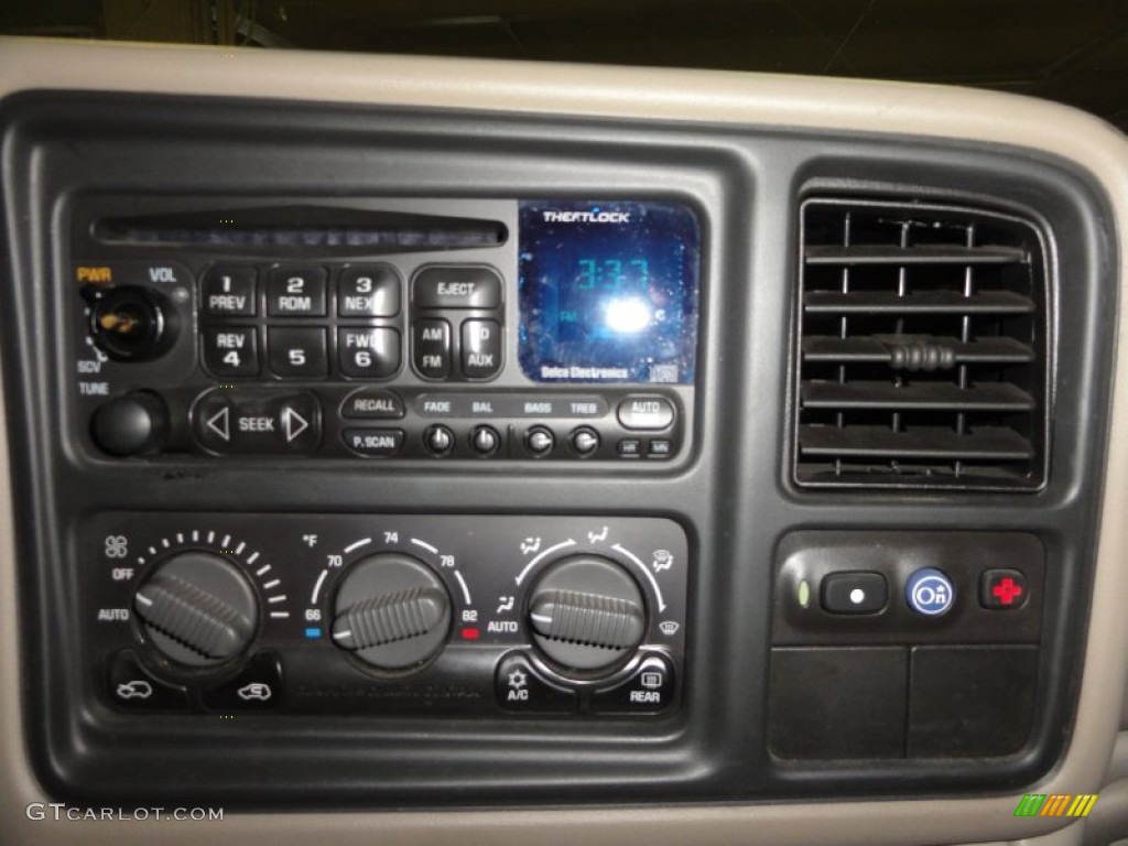 2002 Chevrolet Suburban 1500 LT 4x4 Controls Photo #50840706