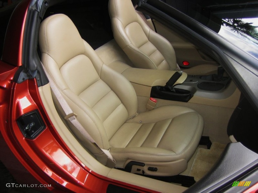 Cashmere Interior 2005 Chevrolet Corvette Coupe Photo #50842101