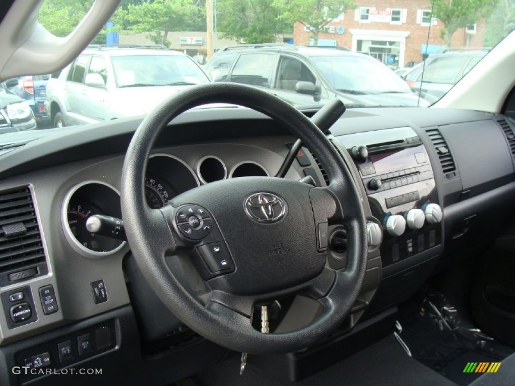 2010 Tundra CrewMax 4x4 - Black / Black photo #12