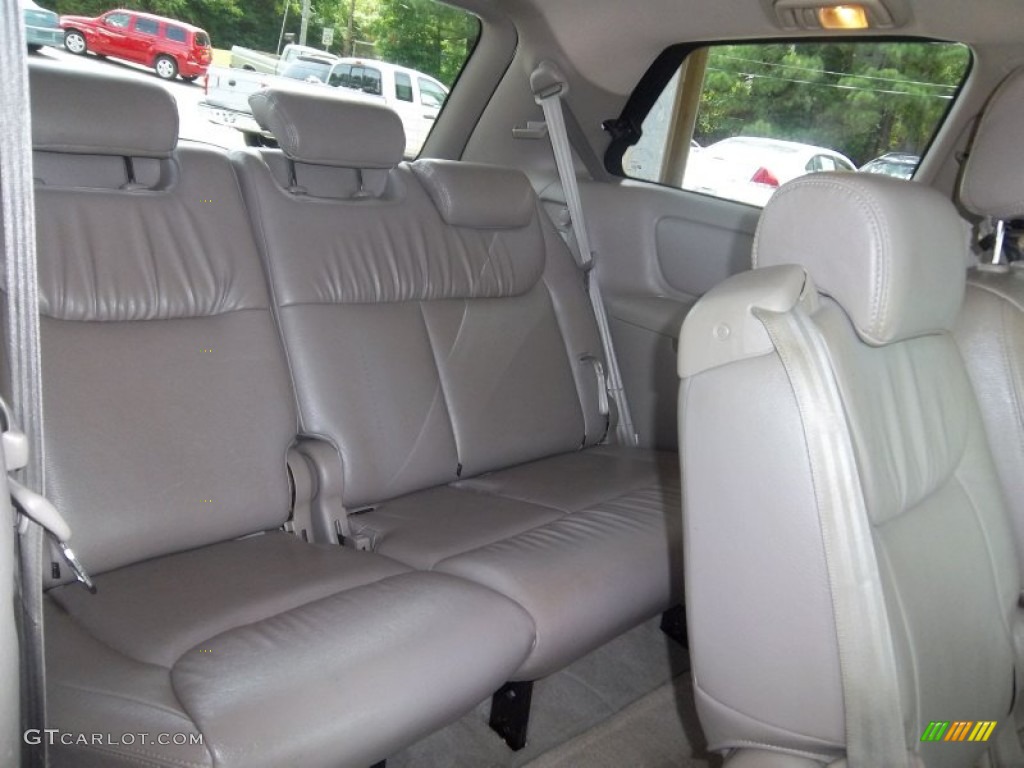 2006 Sienna LE - Arctic Frost Pearl / Stone Gray photo #23