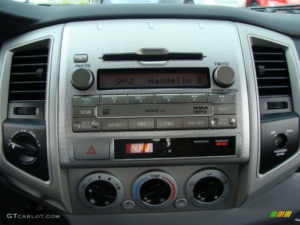 2010 Toyota Tacoma Access Cab 4x4 Controls Photo #50844009