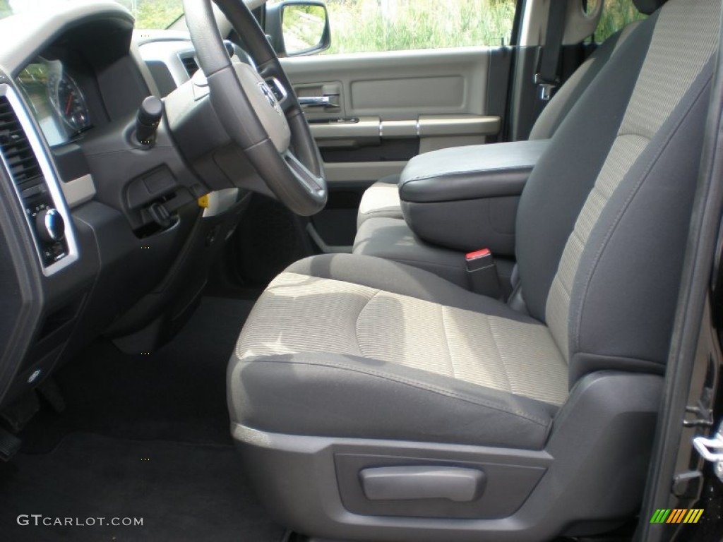 2011 Ram 1500 SLT Quad Cab 4x4 - Brilliant Black Crystal Pearl / Dark Slate Gray/Medium Graystone photo #13