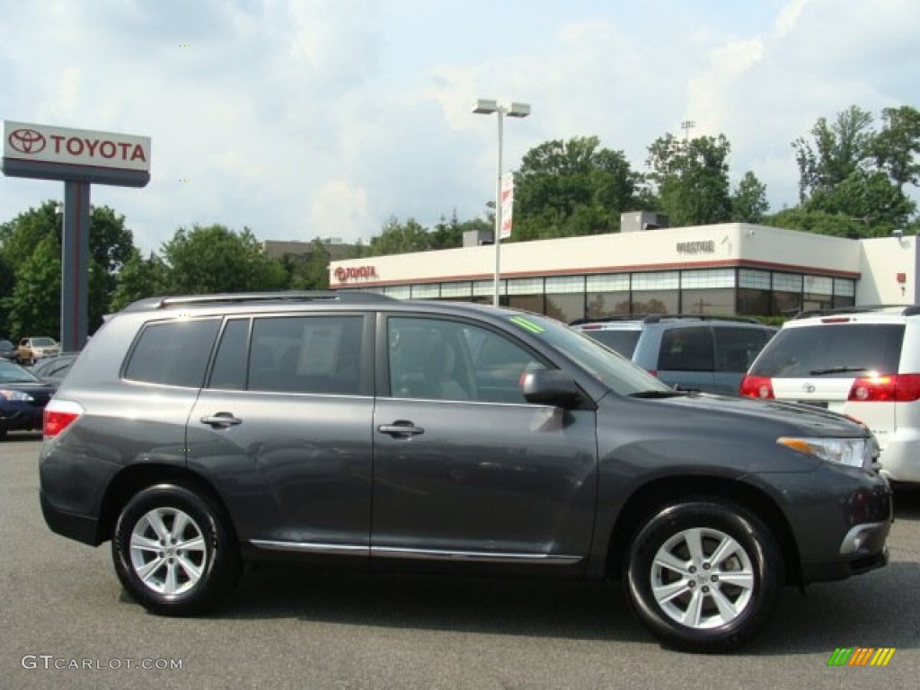 2011 Highlander V6 4WD - Magnetic Gray Metallic / Ash photo #1